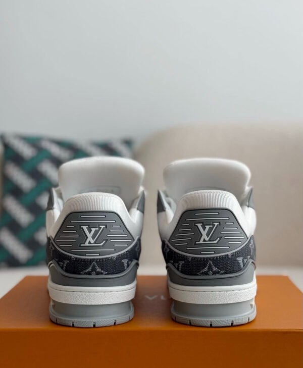 LOUIS VUITTON Trainer Maxi Sneaker - Image 3
