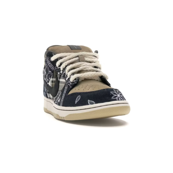 NIKE SB DUNK LOW TRAVIS SCOTT - Image 2