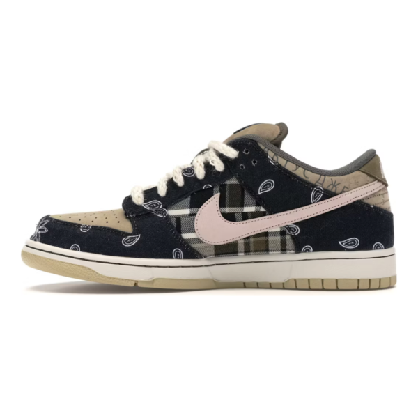 NIKE SB DUNK LOW TRAVIS SCOTT - Image 3