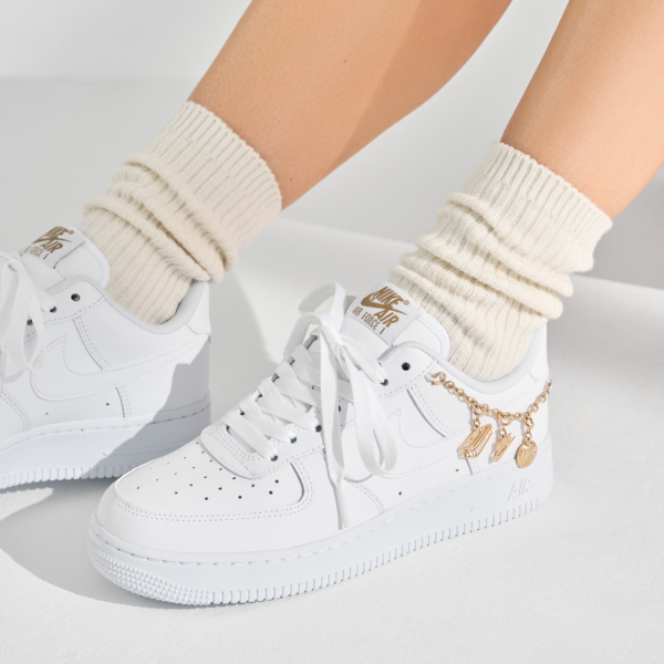 Nike Air Force 1 07 LX Lucky Charm